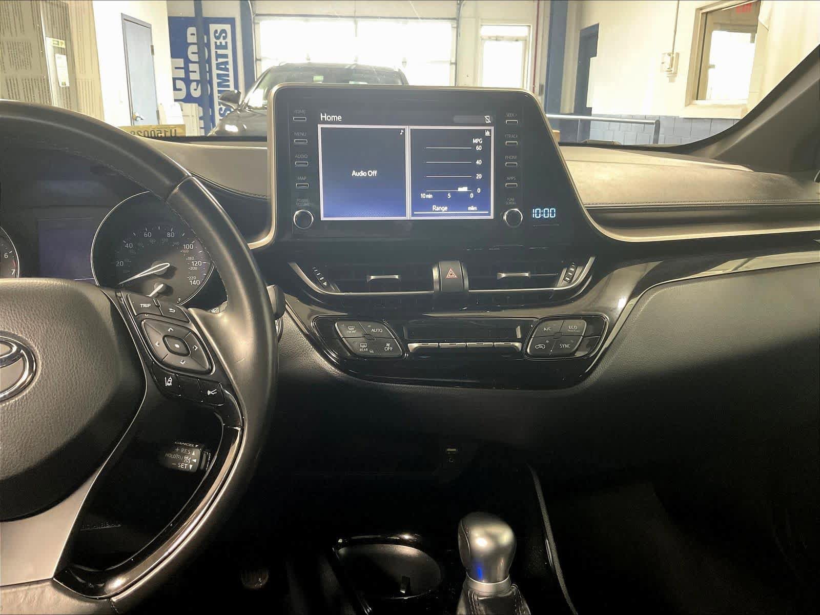 Used 2019 Toyota C-HR XLE image 18