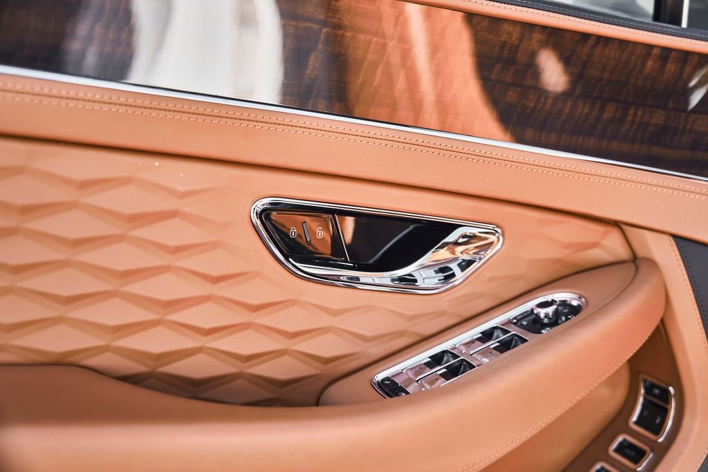Used 2025 Bentley Continental GT Speed image 26