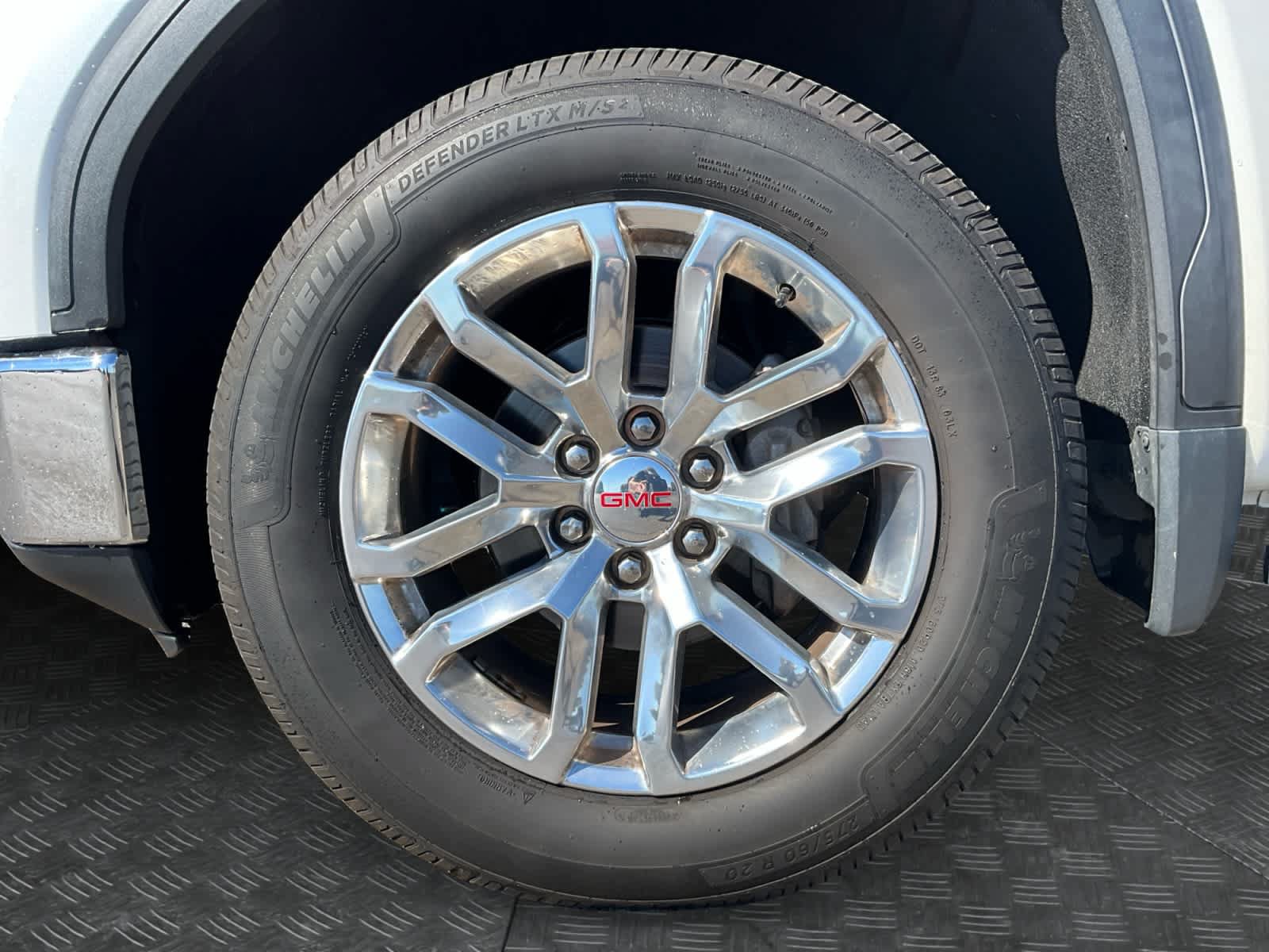 Used 2019 GMC Sierra 1500 SLT w/ SLT Premium Plus Package AWD/4WD image 14