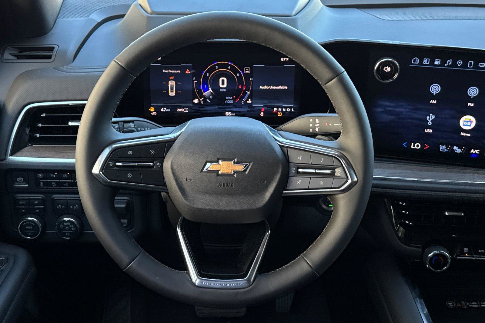 New 2025 Chevrolet Suburban High Country image 18