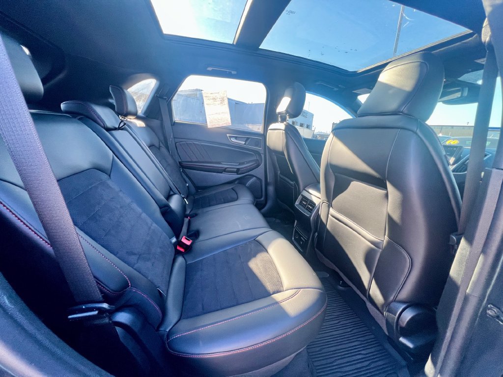 Used 2022 Ford Edge ST-Line AWD/4WD image 33