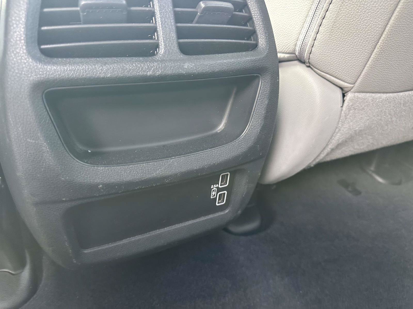 Used 2023 Honda Passport EX-L image 9