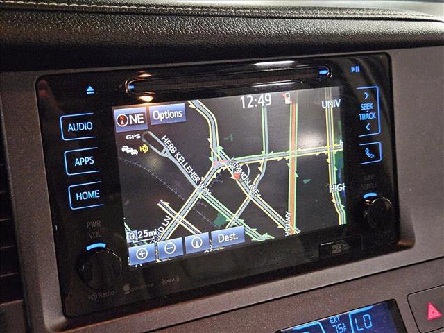 Used 2017 Toyota Sienna XLE w/ XLE Navigation Package image 13