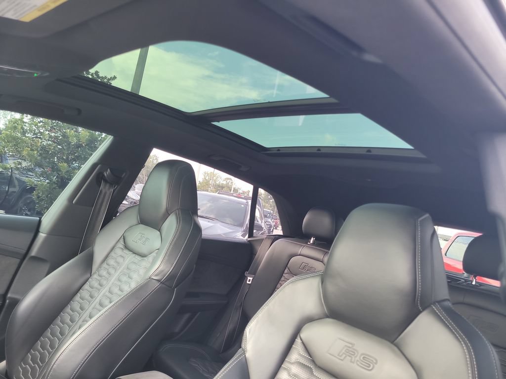Used 2022 Audi RS Q8 AWD/4WD image 22