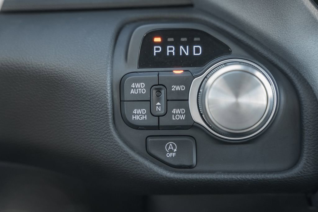 Used 2025 RAM 1500 Laramie image 27