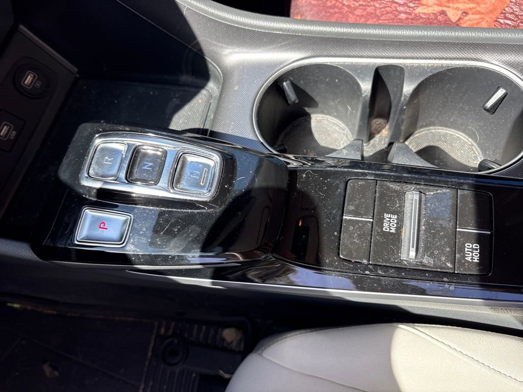 Used 2023 Hyundai Sonata SE w/ Cargo Package image 26