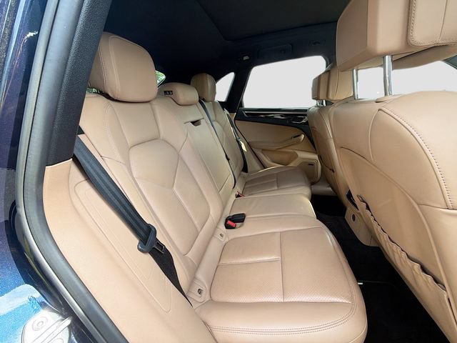 Used 2019 Porsche Macan AWD/4WD image 27