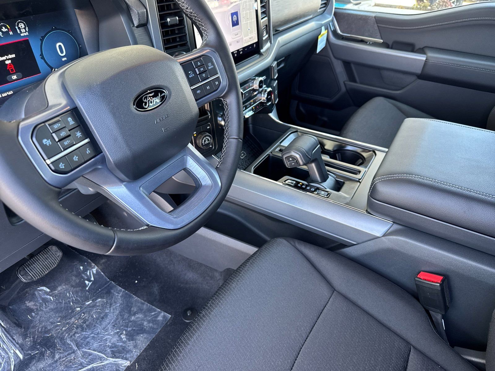 New 2025 Ford F150 XLT w/ Equipment Group 302A MID image 9