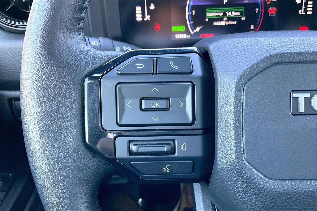 Used 2025 Toyota Land Cruiser 1958 image 18