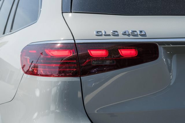 New 2026 Mercedes-Benz GLS 450 4MATIC image 8