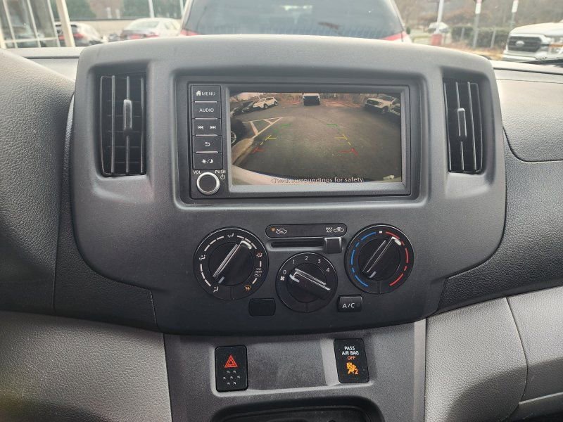 Used 2021 Nissan NV200 S FWD image 16