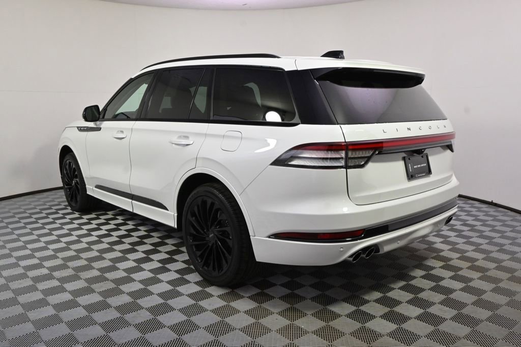 New 2026 Lincoln Aviator Reserve image 3