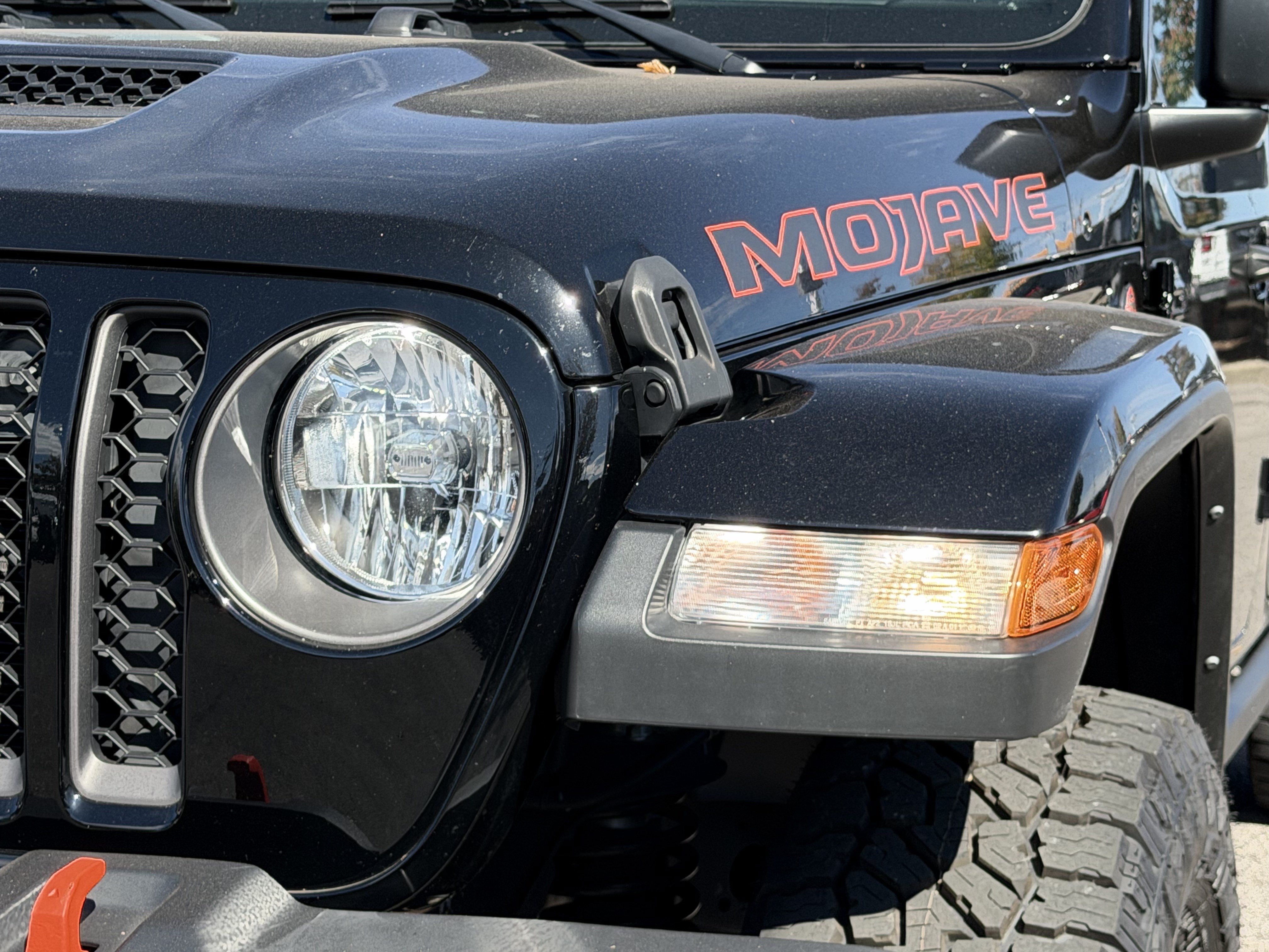Used 2023 Jeep Gladiator Mojave w/ Cold Weather Group AWD/4WD image 6