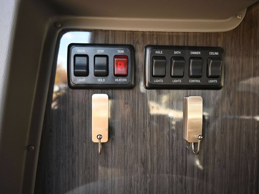 Used 2014 Mercedes-Benz Sprinter 3500 image 30