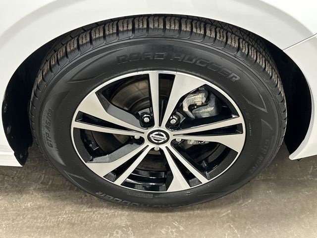 Used 2023 Nissan Sentra SV image 5