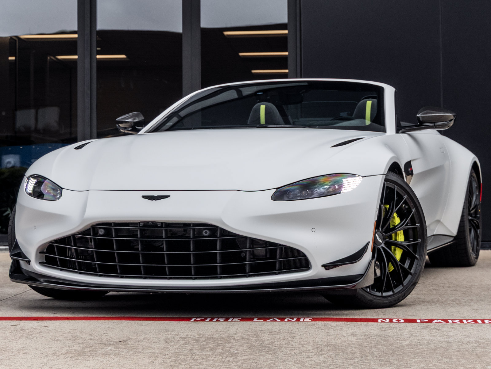 Used 2023 Aston Martin V8 Vantage Roadster