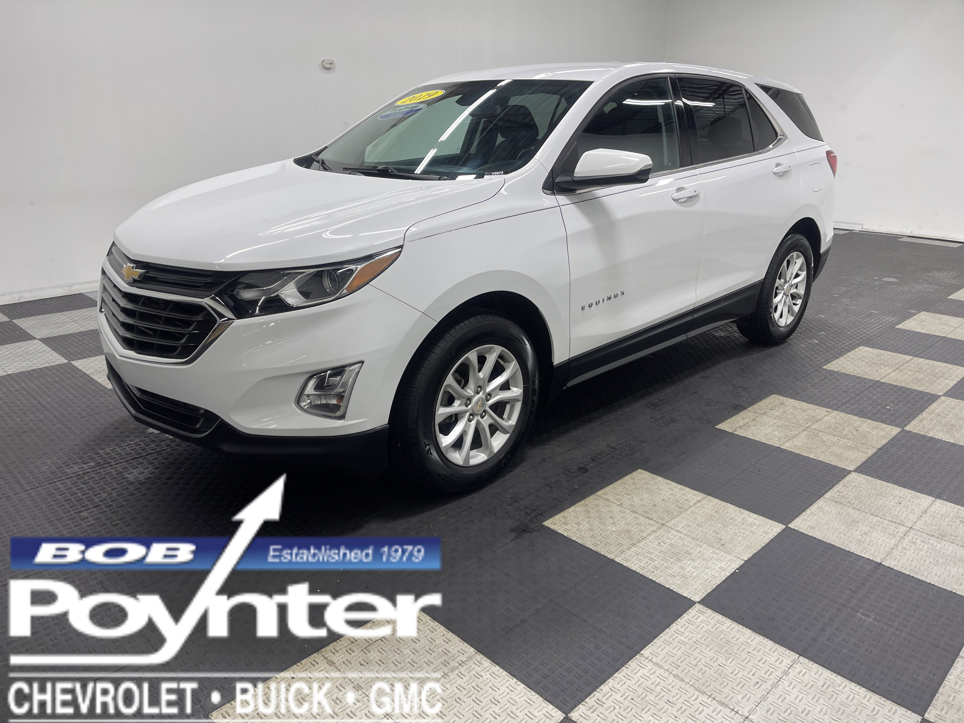 Used 2019 Chevrolet Equinox LT FWD image 1