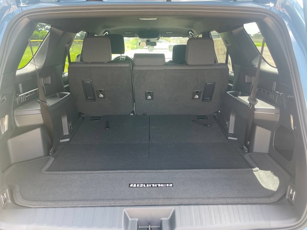 New 2026 Toyota 4Runner SR5 RWD image 13