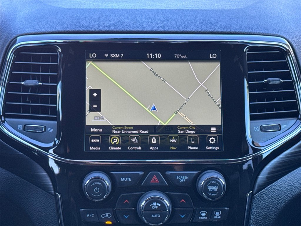 Certified 2021 Jeep Grand Cherokee Laredo X image 21