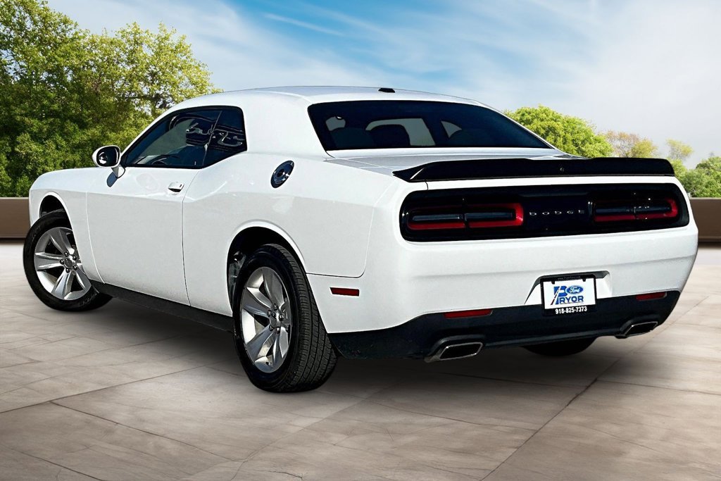 Used 2023 Dodge Challenger SXT RWD image 12