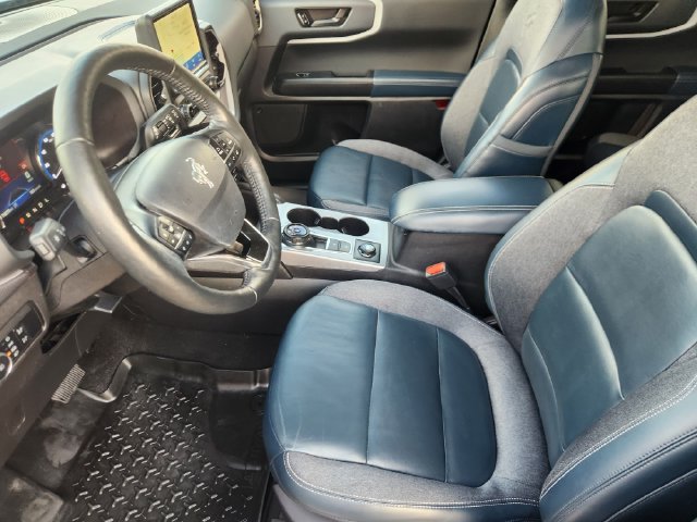 Used 2023 Ford Bronco Sport Outer Banks w/ Tech Package AWD/4WD image 14