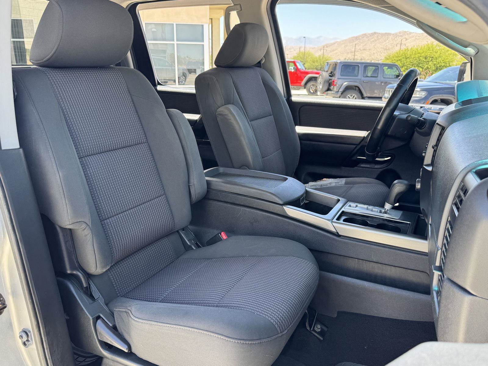 Used 2011 Nissan Titan SV RWD image 33