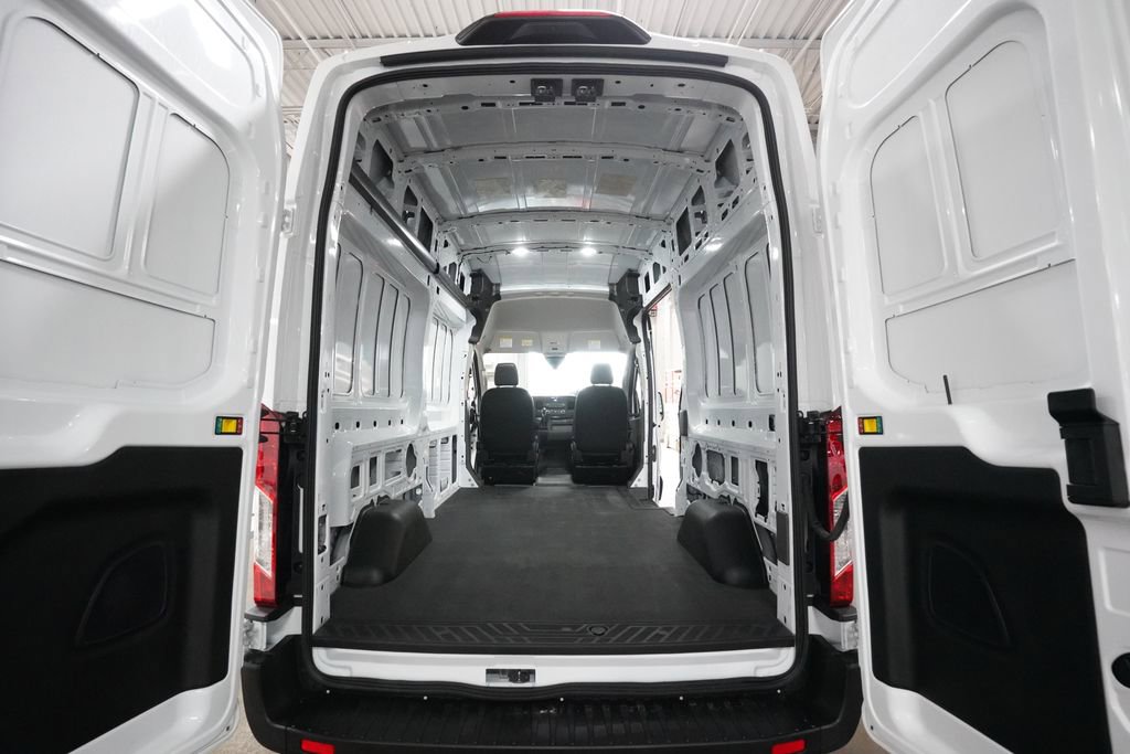 Used 2024 Ford Transit 250 148 High Roof RWD image 10