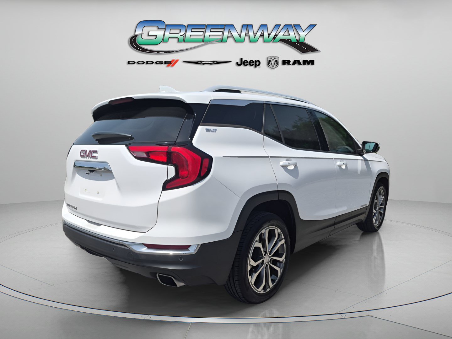 Used 2019 GMC Terrain SLT w/ Preferred Package FWD image 3
