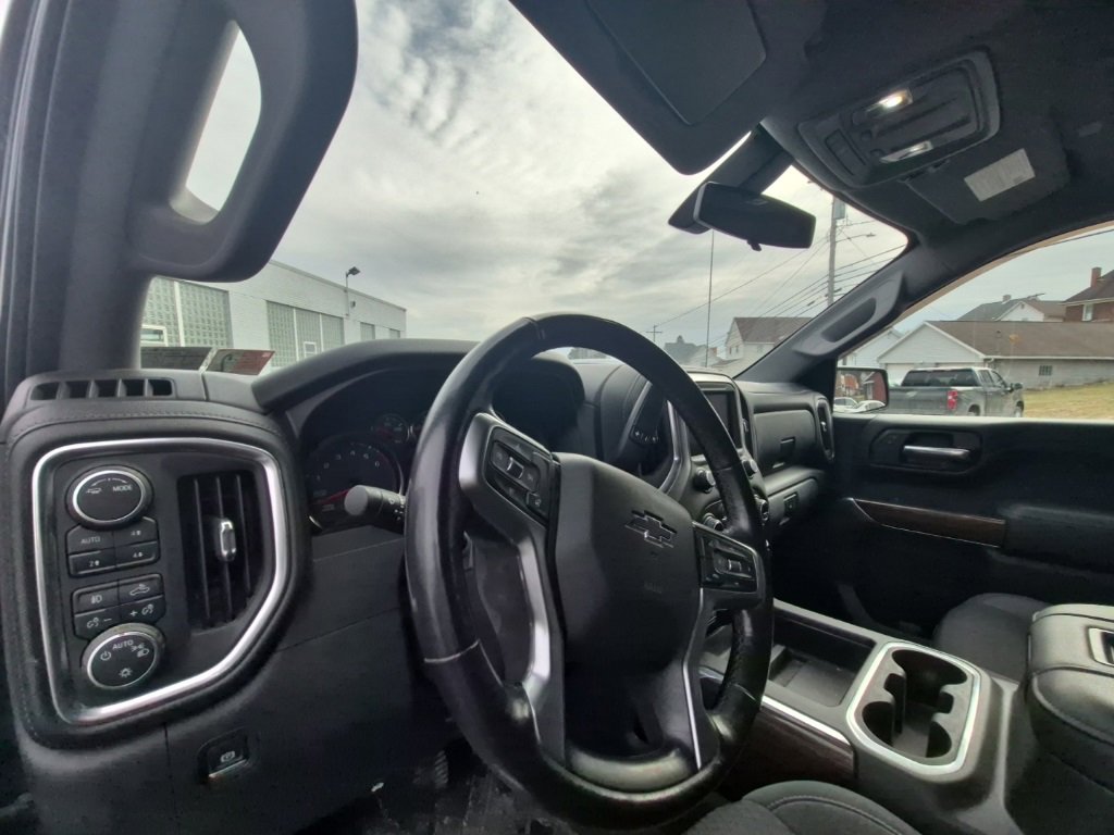 Used 2020 Chevrolet Silverado 1500 RST image 9