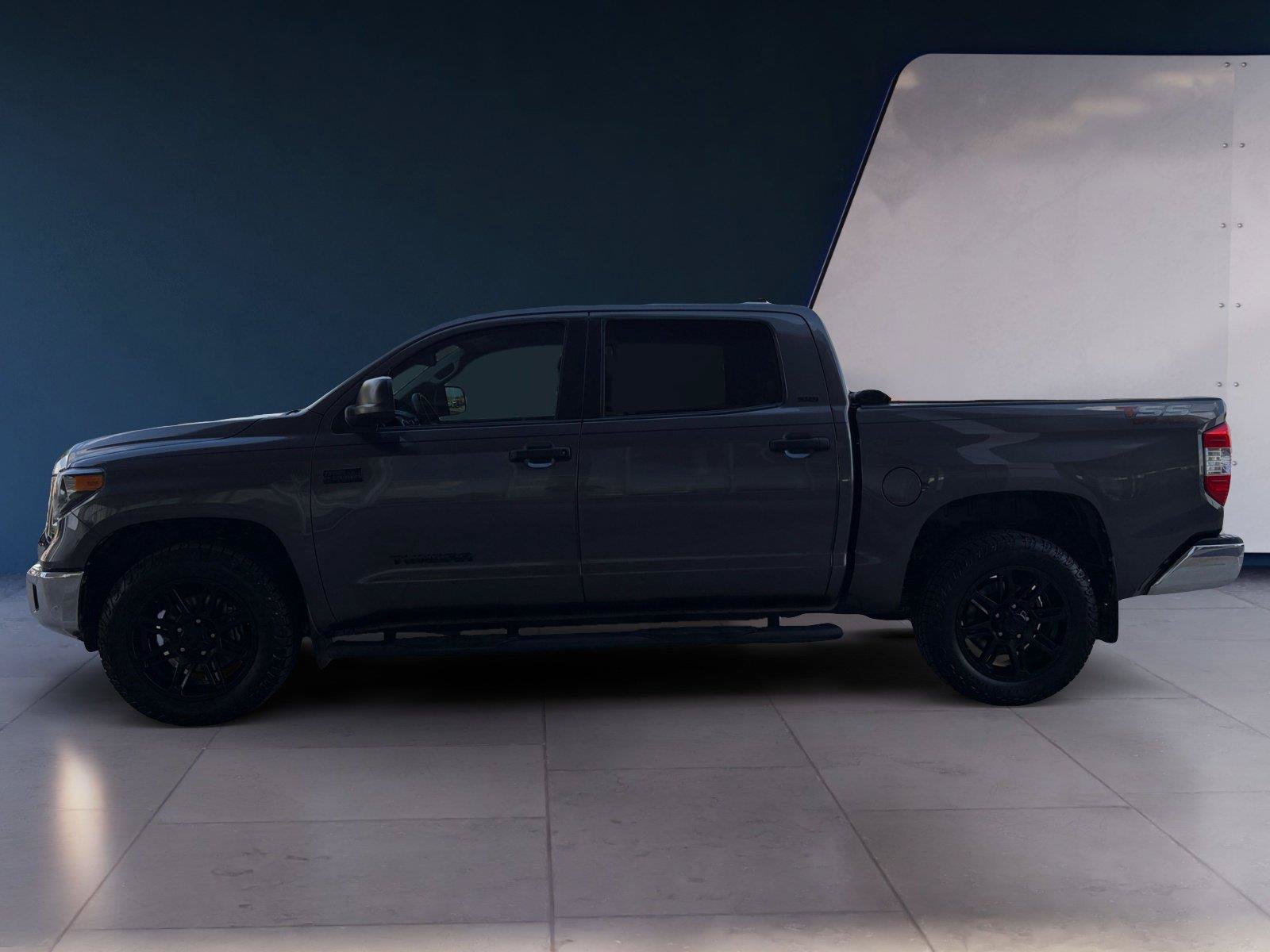 Used 2020 Toyota Tundra SR5 w/ SR5 Leather Package RWD image 2