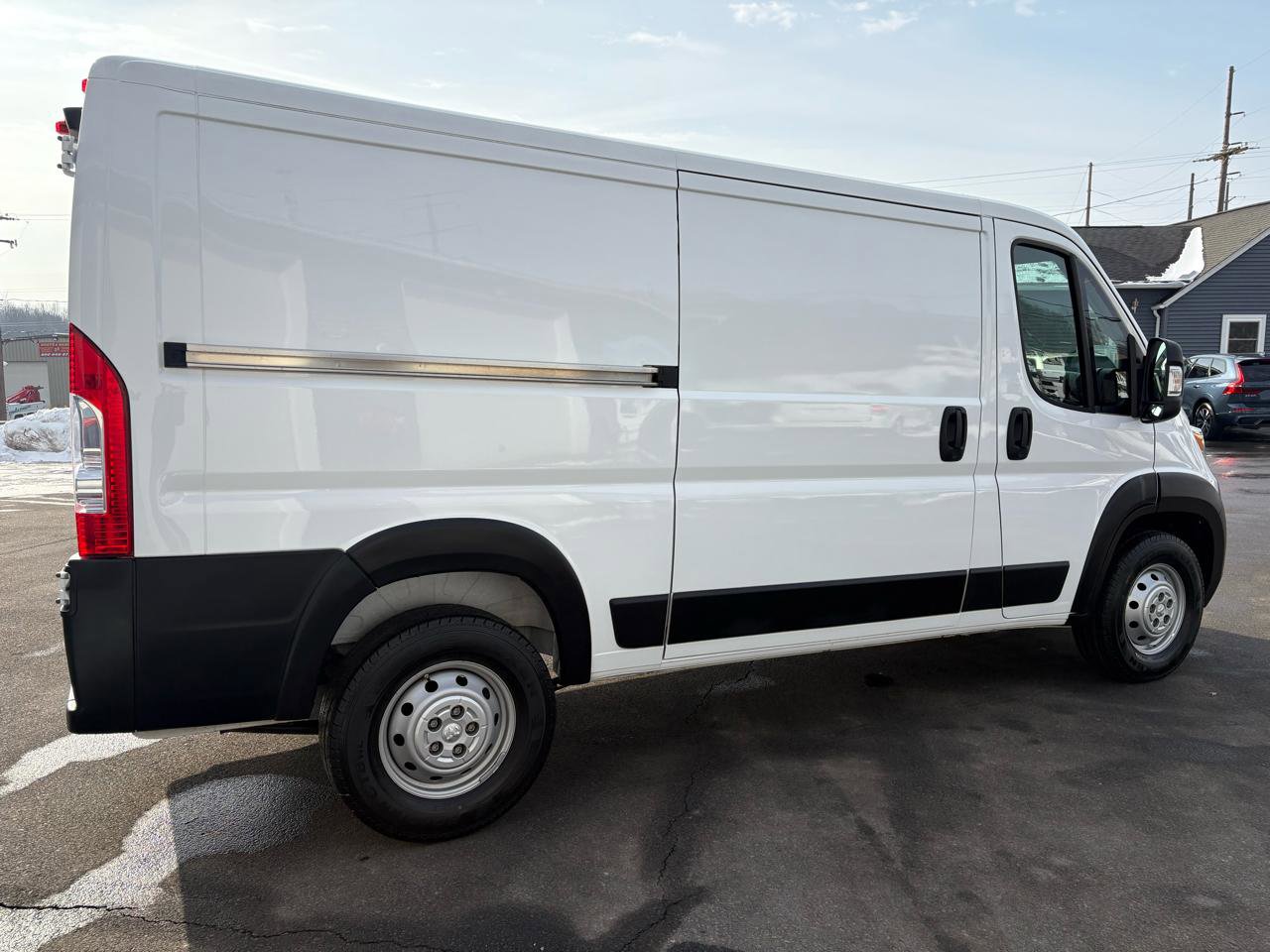 Used 2023 RAM ProMaster 2500 image 5