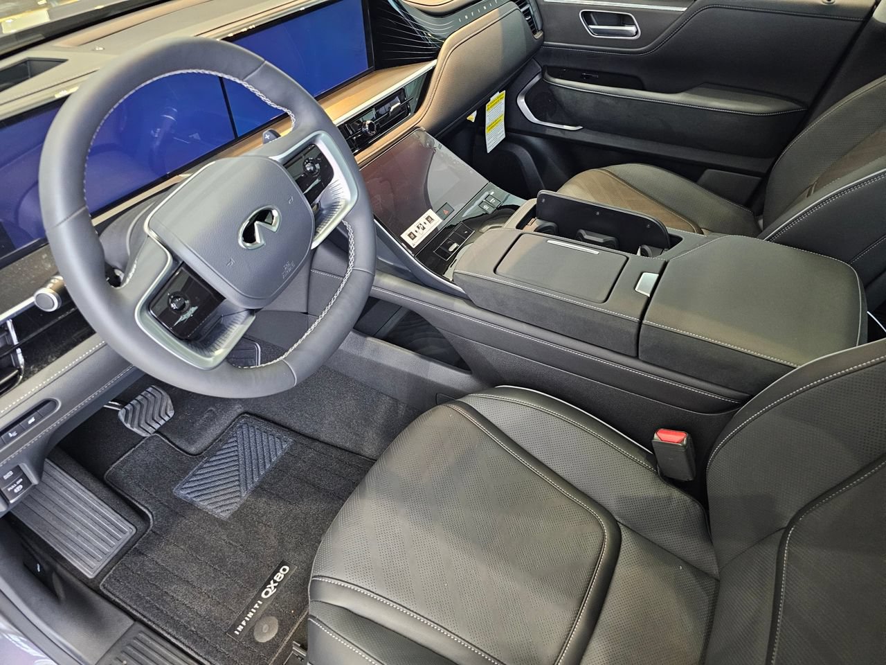 Certified 2026 INFINITI QX80 Luxe w/ Cargo Package AWD/4WD image 13