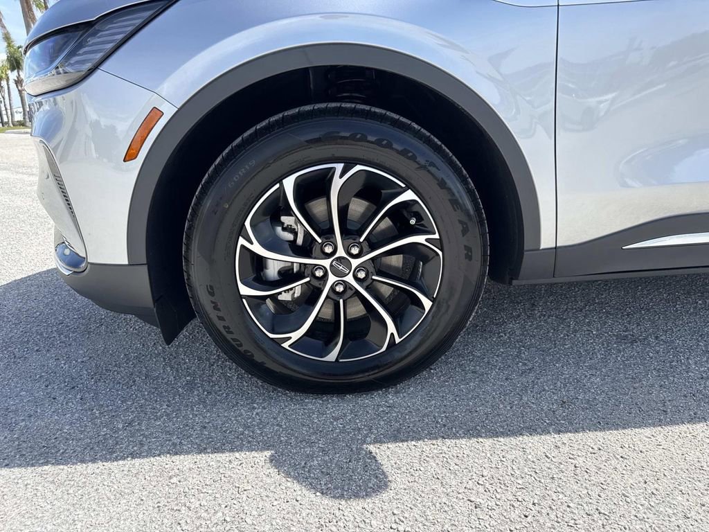 New 2026 Lincoln Nautilus Premier w/ Equipment Group 102A AWD/4WD image 10