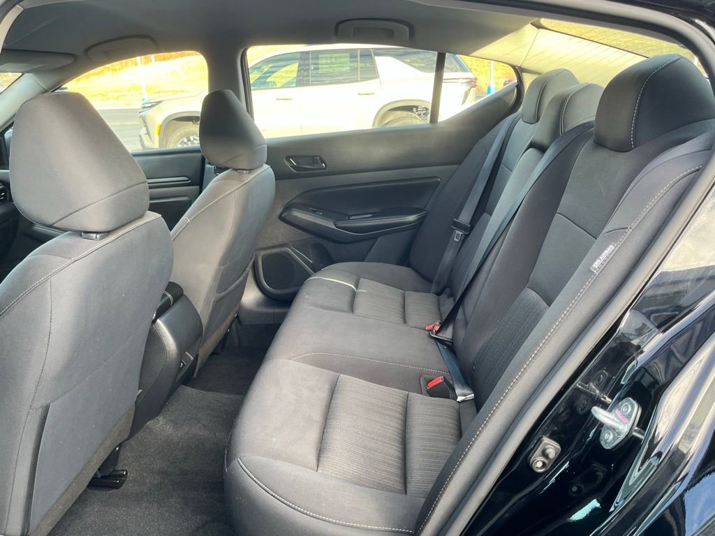 Used 2024 Nissan Altima 2.5 SV image 22