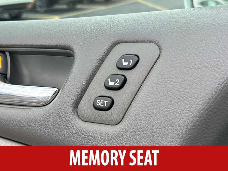 Used 2010 Toyota Sienna XLE Limited AWD/4WD image 8