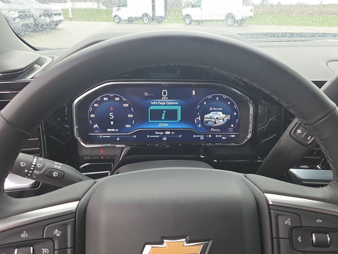 Used 2025 Chevrolet Silverado 1500 LT AWD/4WD image 30