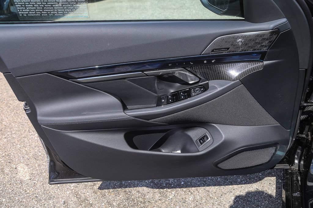 New 2026 BMW i5 M60 AWD/4WD image 17
