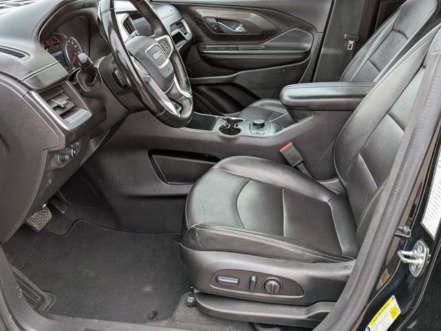 Used 2024 GMC Terrain SLT image 12