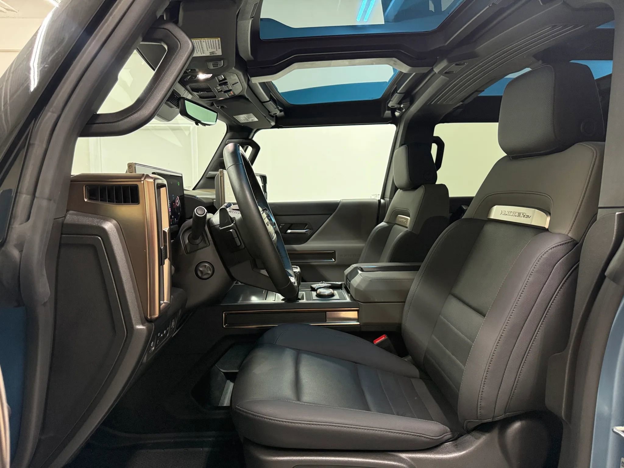 Used 2024 GMC Hummer EV 3X w/ Omega Edition image 12