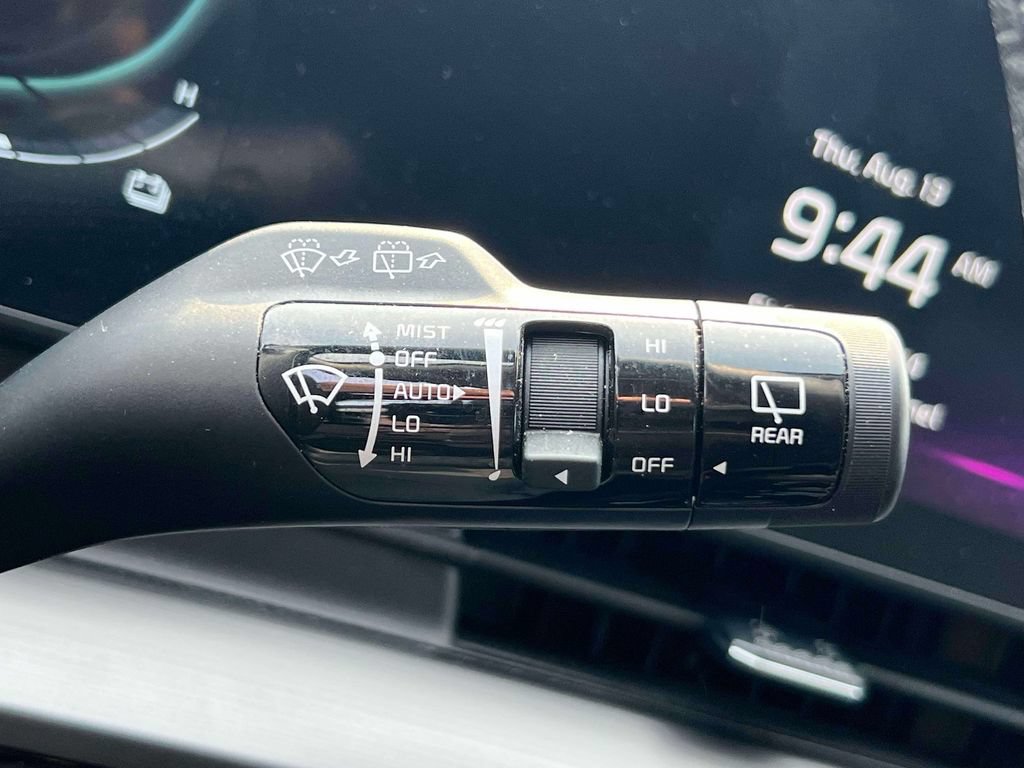 Used 2023 Kia Sportage EX AWD/4WD image 25