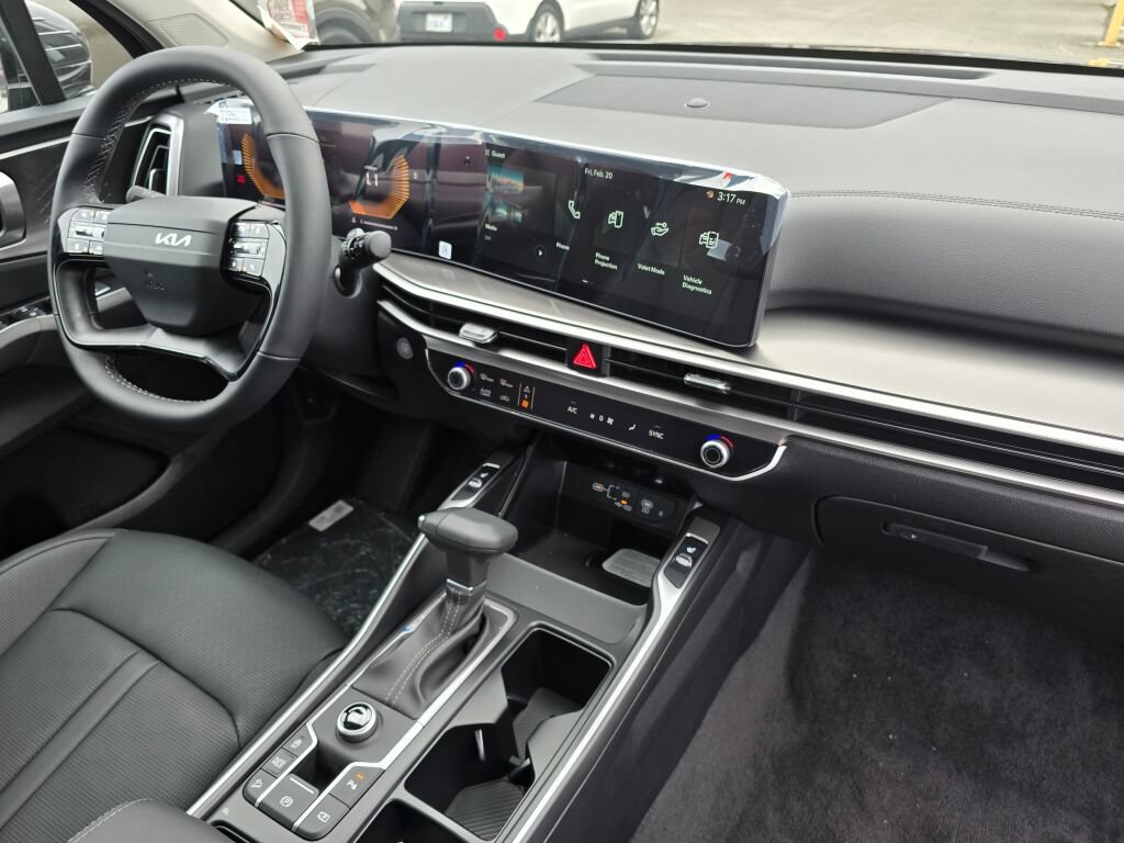 New 2026 Kia Sorento S w/ S Panoramic Sunroof Package FWD image 10