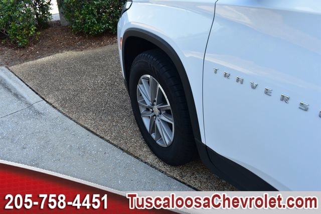Used 2023 Chevrolet Traverse LT FWD image 19