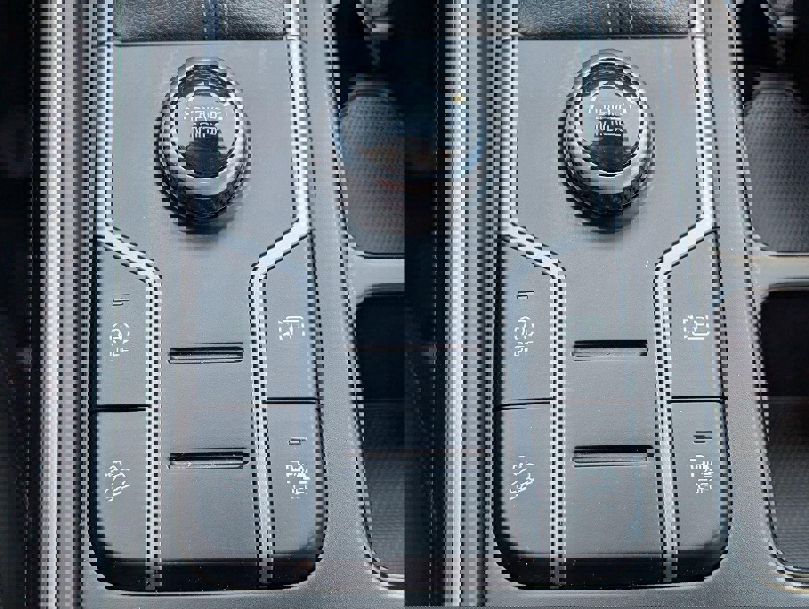 Used 2023 Kia Sorento S image 22