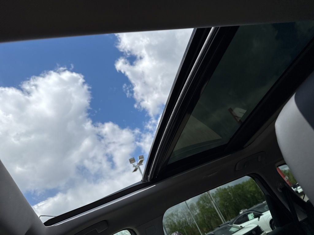 New 2026 Nissan Rogue SV AWD/4WD image 21