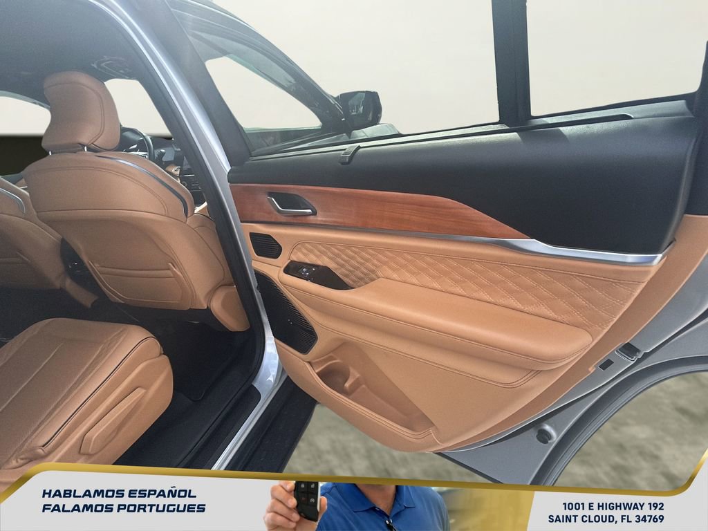 Used 2021 Jeep Grand Cherokee L Summit image 32