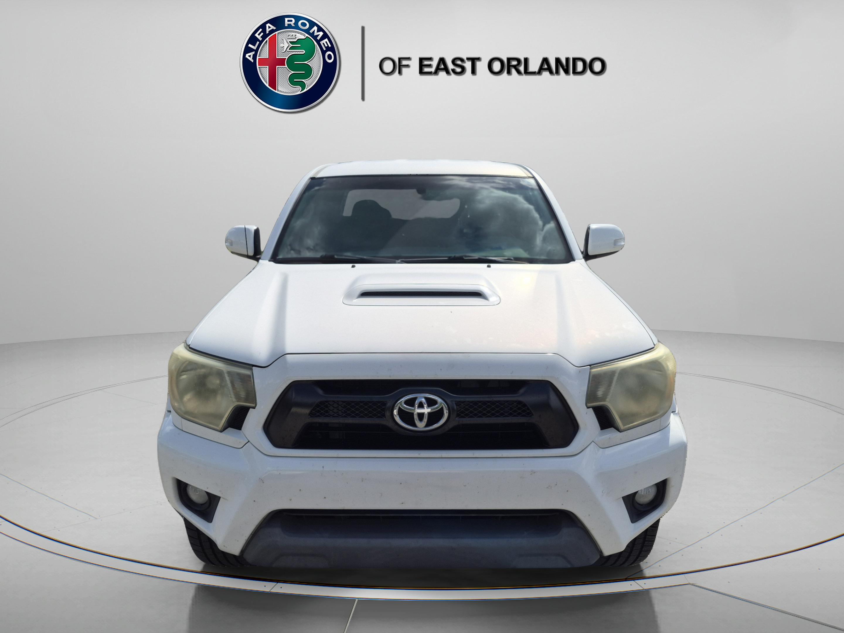 Used 2015 Toyota Tacoma PreRunner w/ TRD Sport Package RWD image 2