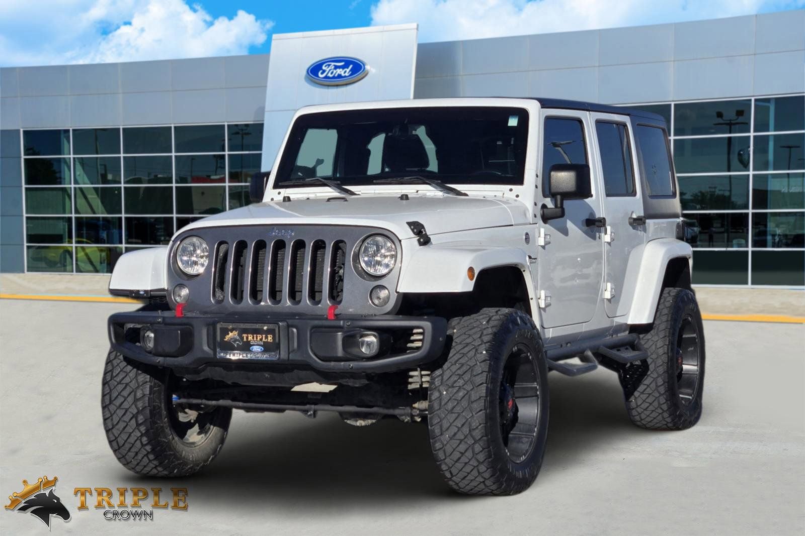 Used 2015 Jeep Wrangler Unlimited Sport image 2