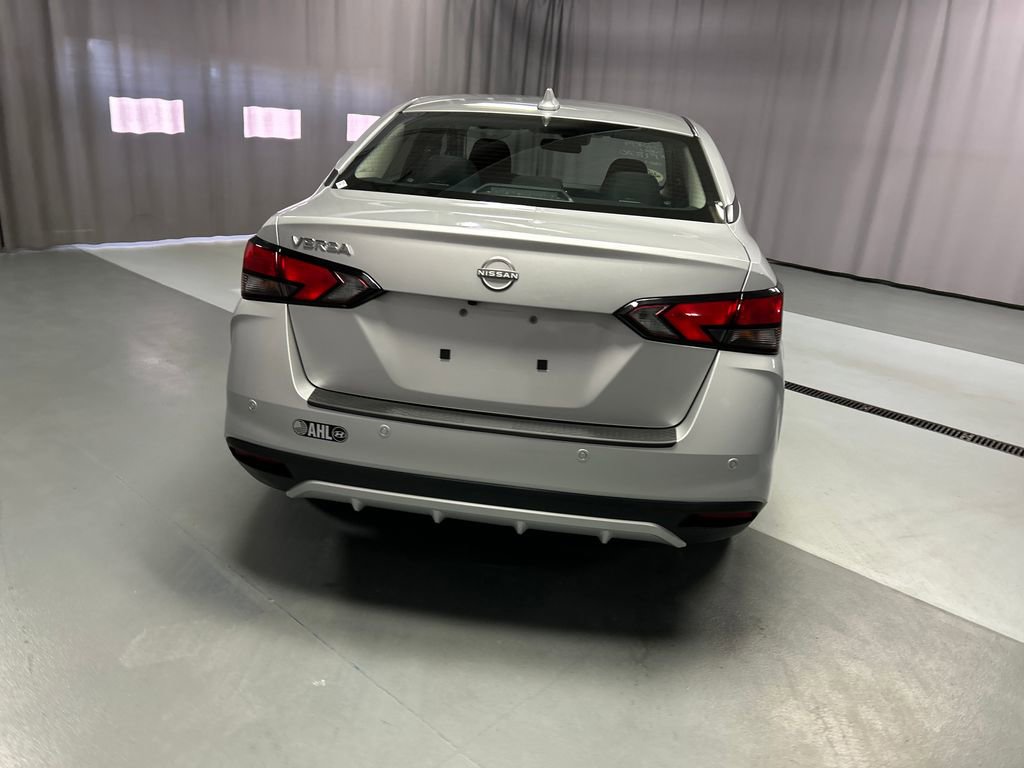 Used 2025 Nissan Versa SV FWD image 6