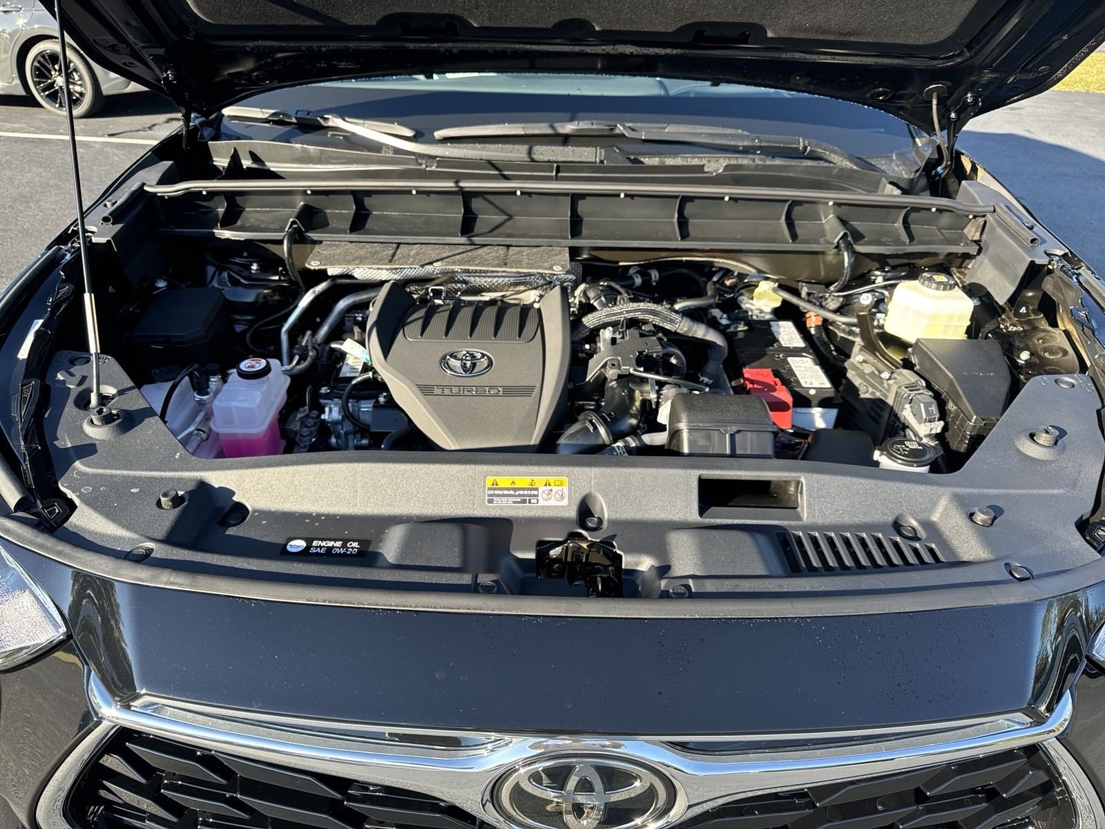 New 2025 Toyota Highlander Platinum AWD/4WD image 45