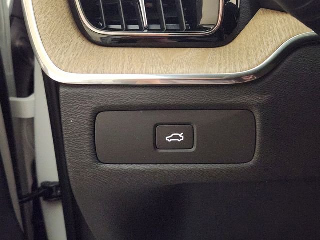 New 2026 Volvo XC60 B5 Core image 22